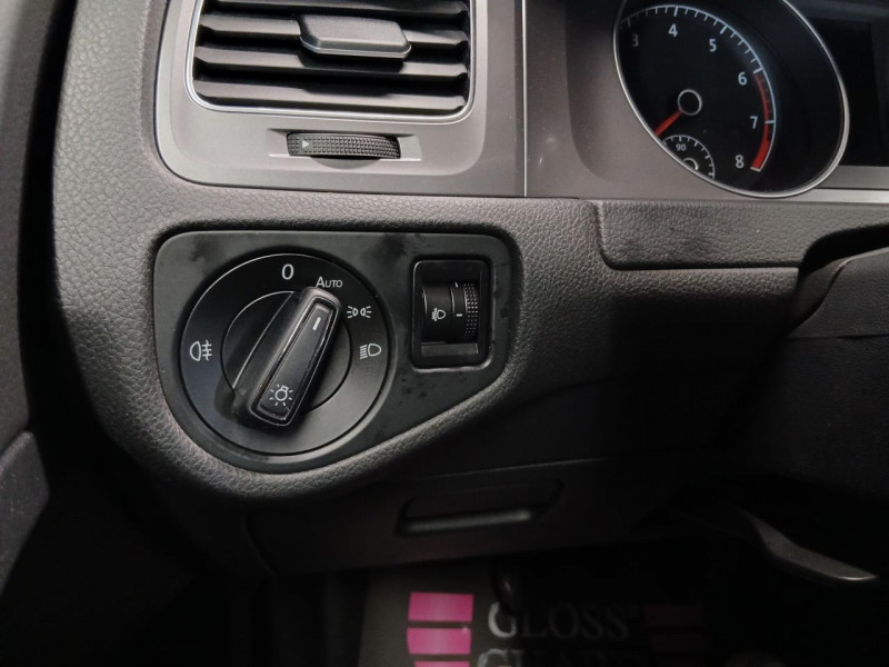 Photo 22 de l'offre de VOLKSWAGEN GOLF 1.2 TSI 110 BlueMotion Technology Confortline BVM à 13490€ chez MKP Distribution