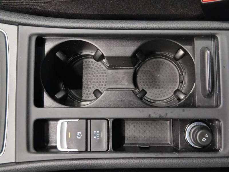 Photo 30 de l'offre de VOLKSWAGEN GOLF 1.2 TSI 110 BlueMotion Technology Confortline BVM à 13490€ chez MKP Distribution