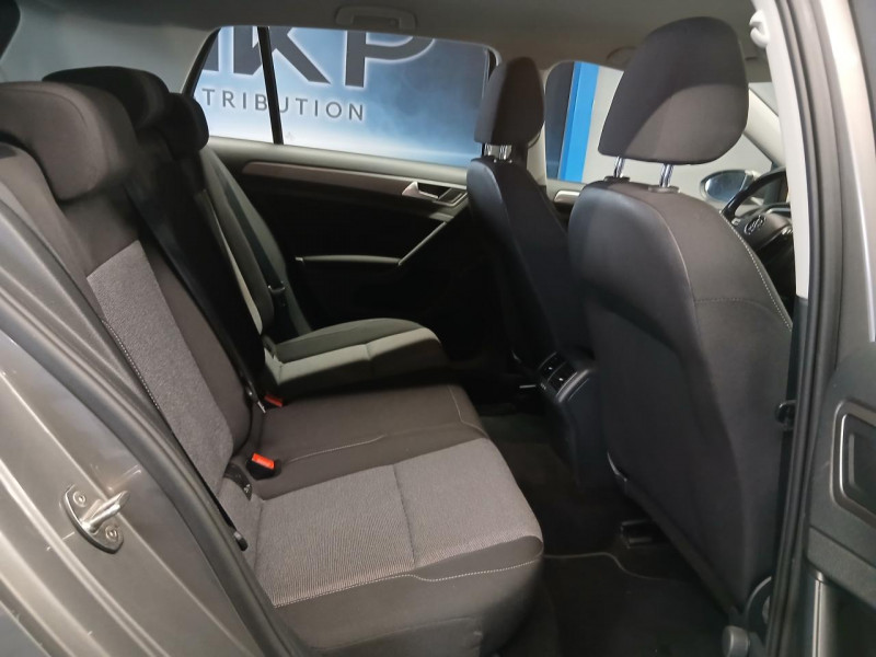 Photo 13 de l'offre de VOLKSWAGEN GOLF 1.2 TSI 110 BlueMotion Technology Confortline BVM à 13490€ chez MKP Distribution