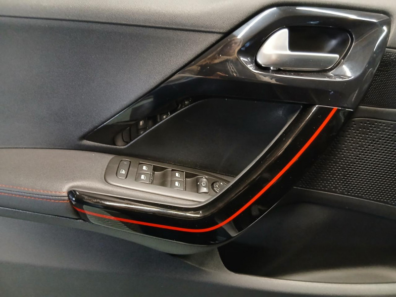 Photo 38 de l'offre de PEUGEOT 2008 1.6 BlueHDi 100 GT Line BVM à 11490€ chez MKP Distribution