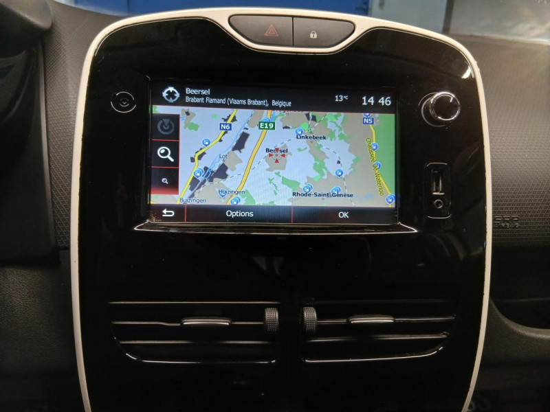 Photo 25 de l'offre de RENAULT Clio Estate 0.9 TCe 90 Zen BVM à 8490€ chez MKP Distribution