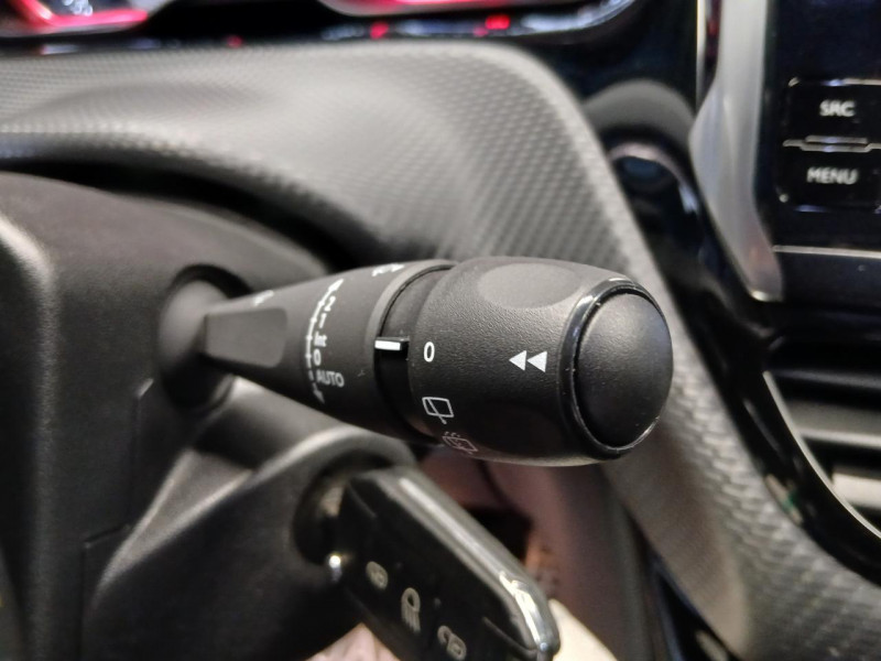 Photo 22 de l'offre de PEUGEOT 2008 1.6 BlueHDi 100 GT Line BVM à 11490€ chez MKP Distribution