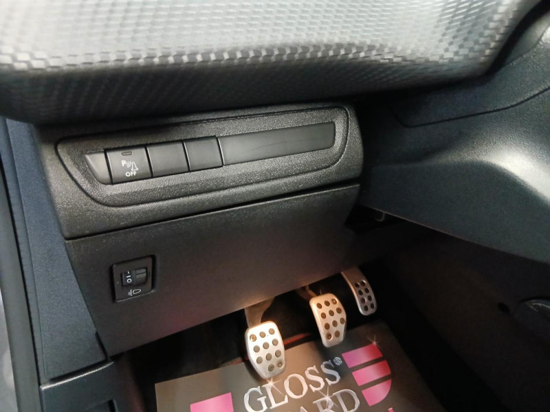 Photo 25 de l'offre de PEUGEOT 2008 1.6 BlueHDi 100 GT Line BVM à 11490€ chez MKP Distribution