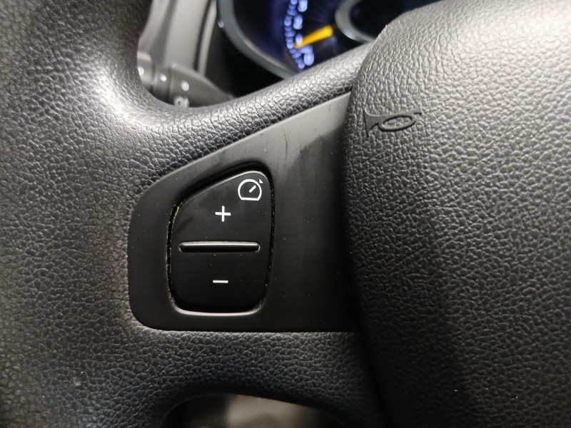 Photo 18 de l'offre de RENAULT Clio Estate 0.9 TCe 90 Zen BVM à 8490€ chez MKP Distribution