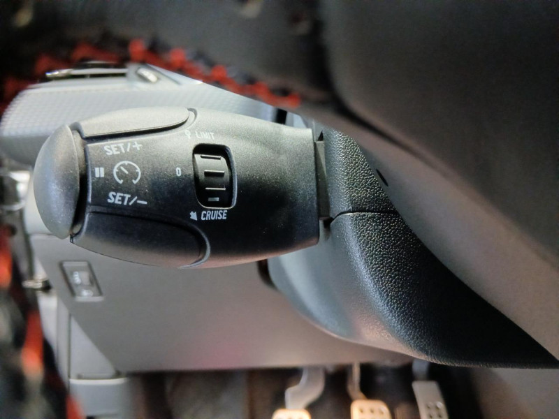 Photo 23 de l'offre de PEUGEOT 2008 1.6 BlueHDi 100 GT Line BVM à 11490€ chez MKP Distribution
