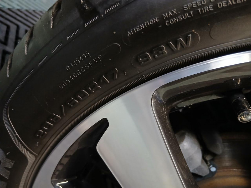 Photo 46 de l'offre de PEUGEOT 2008 1.6 BlueHDi 100 GT Line BVM à 11490€ chez MKP Distribution