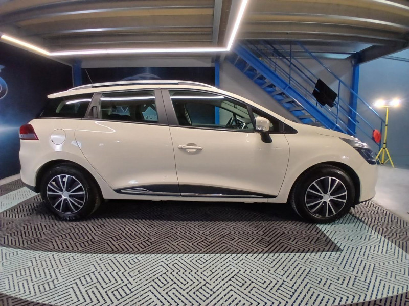 Photo 6 de l'offre de RENAULT Clio Estate 0.9 TCe 90 Zen BVM à 8490€ chez MKP Distribution