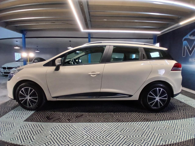 Photo 2 de l'offre de RENAULT Clio Estate 0.9 TCe 90 Zen BVM à 8490€ chez MKP Distribution