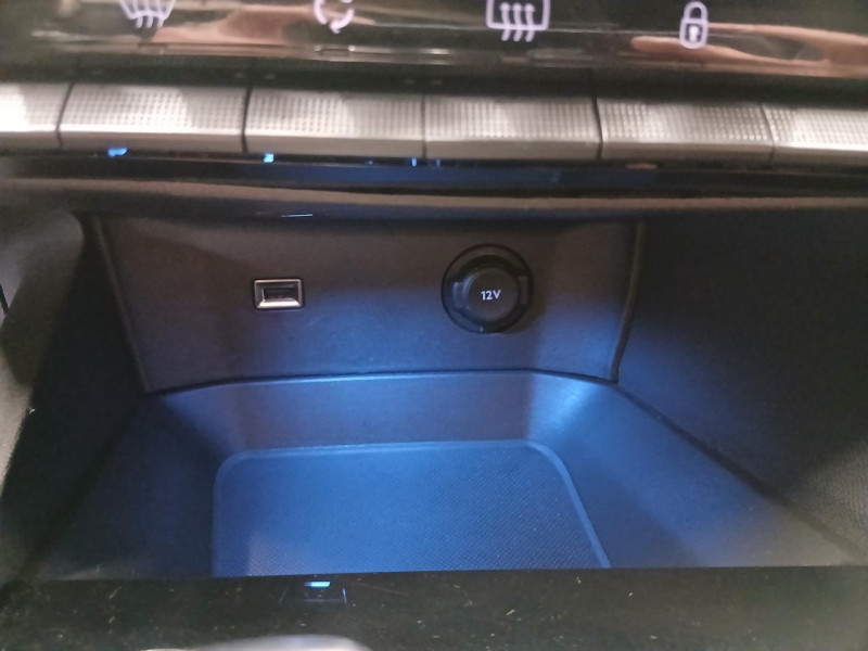 Photo 31 de l'offre de PEUGEOT 3008 1.5 BlueHDi 130 EAT8 Allure à 16490€ chez MKP Distribution