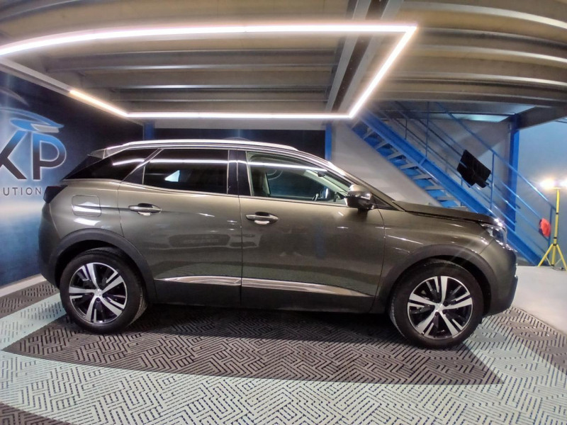 Photo 6 de l'offre de PEUGEOT 3008 1.5 BlueHDi 130 EAT8 Allure à 16490€ chez MKP Distribution