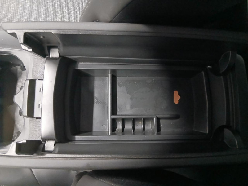 Photo 33 de l'offre de PEUGEOT 3008 1.5 BlueHDi 130 EAT8 Allure à 16490€ chez MKP Distribution