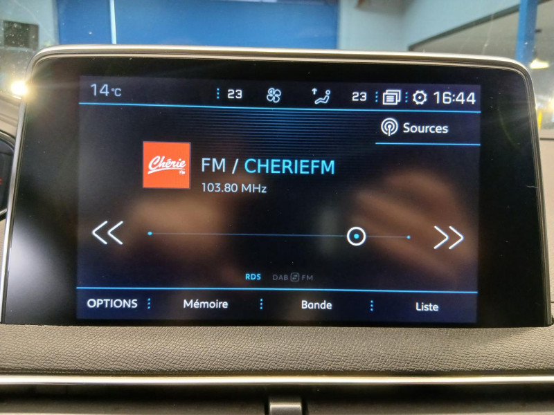 Photo 28 de l'offre de PEUGEOT 3008 1.5 BlueHDi 130 EAT8 Allure à 16490€ chez MKP Distribution