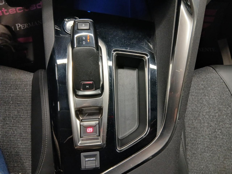 Photo 30 de l'offre de PEUGEOT 3008 1.5 BlueHDi 130 EAT8 Allure à 16490€ chez MKP Distribution