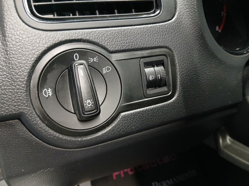 Photo 20 de l'offre de VOLKSWAGEN POLO  1.0 60 Edition BVM à 9490€ chez MKP Distribution