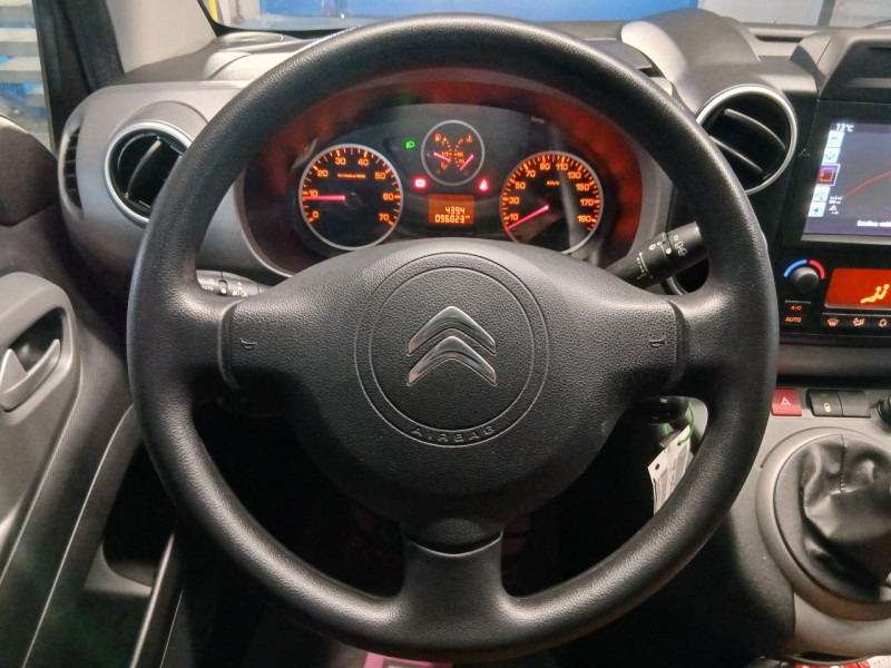 Photo 17 de l'offre de CITROEN BERLINGO Multispace 1.6 BlueHDi 100 BVM5 XTR à 12490€ chez MKP Distribution