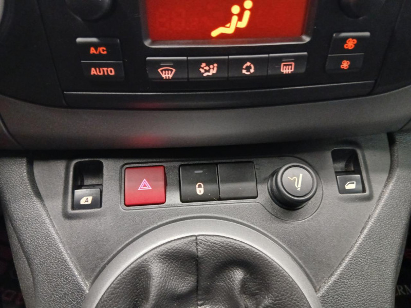 Photo 26 de l'offre de CITROEN BERLINGO Multispace 1.6 BlueHDi 100 BVM5 XTR à 12490€ chez MKP Distribution