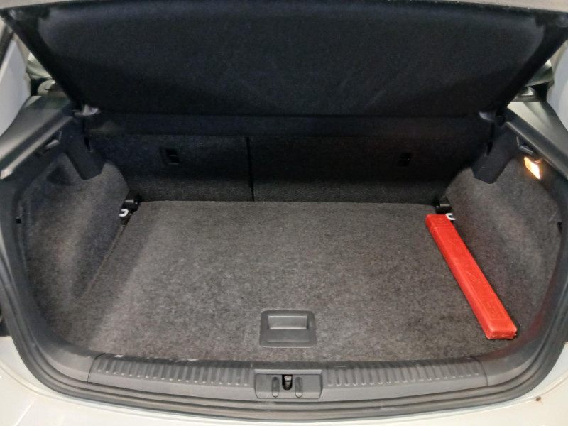 Photo 11 de l'offre de VOLKSWAGEN POLO  1.0 60 Edition BVM à 9490€ chez MKP Distribution