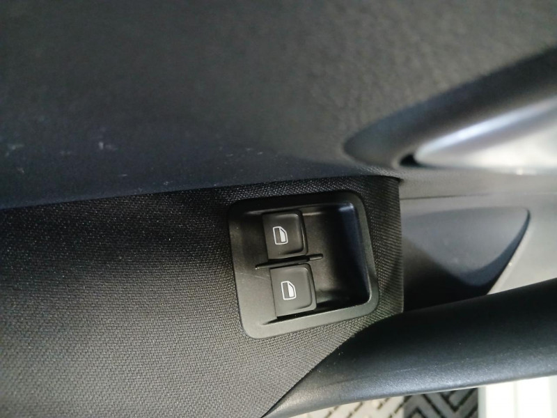 Photo 23 de l'offre de VOLKSWAGEN POLO  1.0 60 Edition BVM à 9490€ chez MKP Distribution