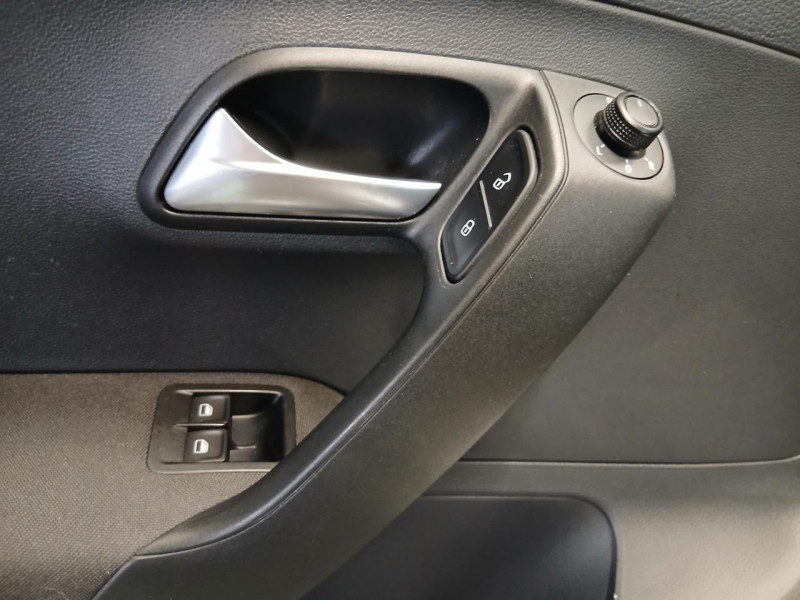 Photo 24 de l'offre de VOLKSWAGEN POLO  1.0 60 Edition BVM à 9490€ chez MKP Distribution