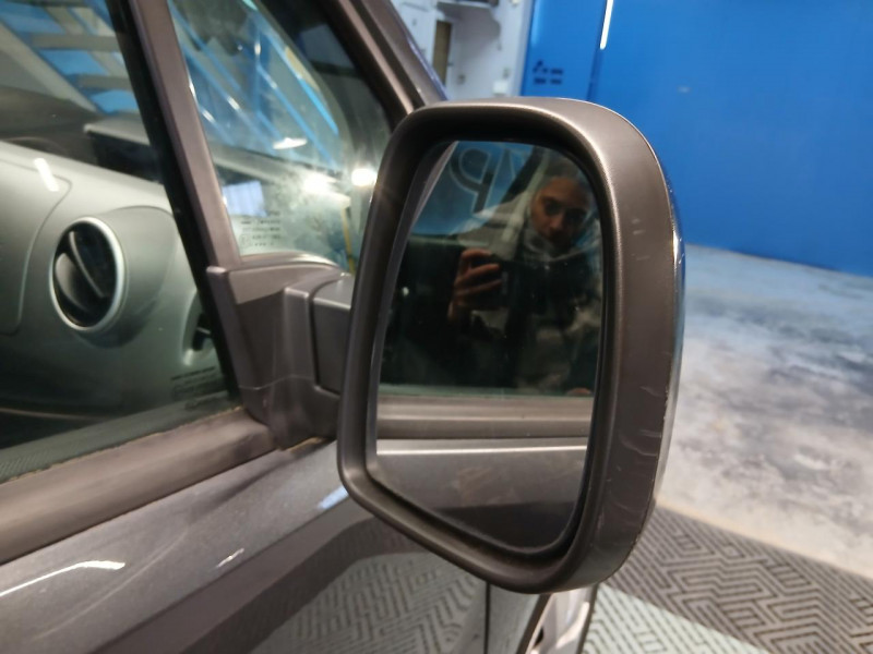 Photo 35 de l'offre de CITROEN BERLINGO Multispace 1.6 BlueHDi 100 BVM5 XTR à 12490€ chez MKP Distribution