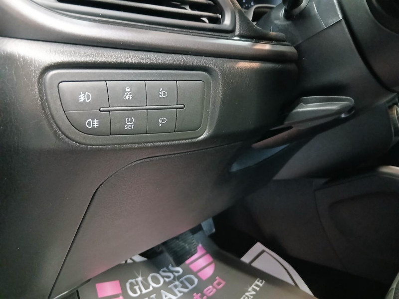 Photo 26 de l'offre de FIAT TIPO STATION WAGON MY19 E6D Tipo Station Wagon 1.6 MultiJet 120 ch S&S DCT S-Design à 14990€ chez MKP Distribution