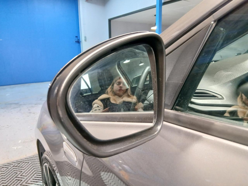 Photo 37 de l'offre de FIAT TIPO STATION WAGON MY19 E6D Tipo Station Wagon 1.6 MultiJet 120 ch S&S DCT S-Design à 14990€ chez MKP Distribution