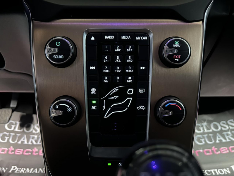 Photo 20 de l'offre de VOLVO V40 II T3 150 Start&Stop Kinetic à 10490€ chez MKP Distribution