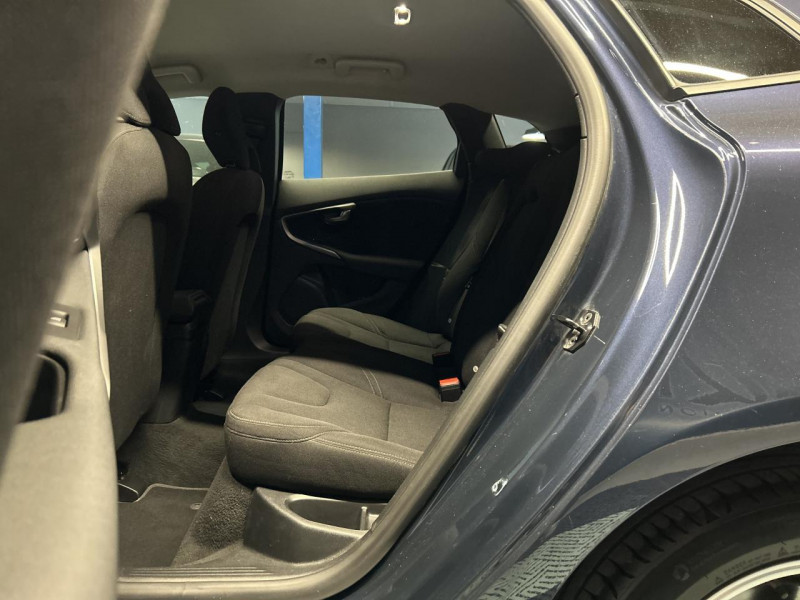 Photo 10 de l'offre de VOLVO V40 II T3 150 Start&Stop Kinetic à 10490€ chez MKP Distribution