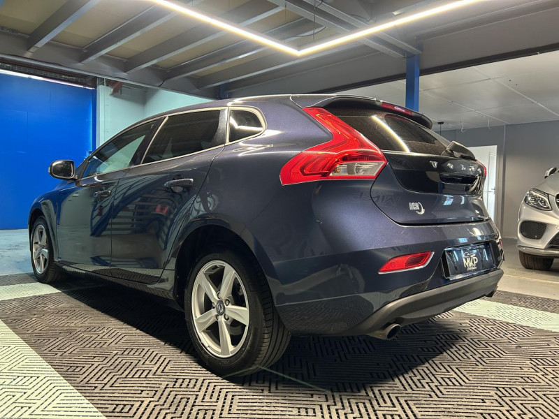 Photo 3 de l'offre de VOLVO V40 II T3 150 Start&Stop Kinetic à 10490€ chez MKP Distribution