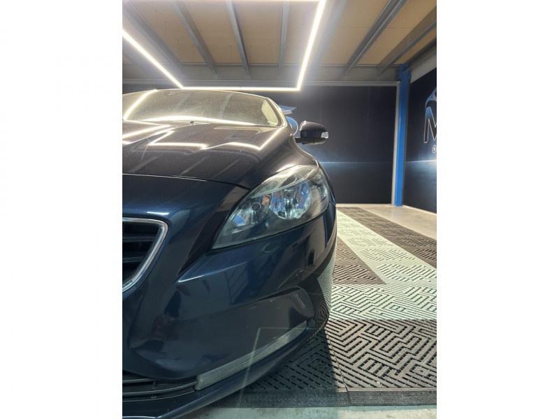 Photo 25 de l'offre de VOLVO V40 II T3 150 Start&Stop Kinetic à 10490€ chez MKP Distribution