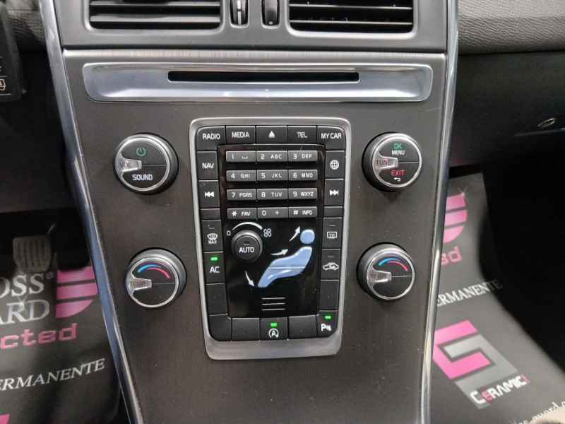 Photo 28 de l'offre de VOLVO XC60 2.0  D3 150 Momentum BVM à 18990€ chez MKP Distribution