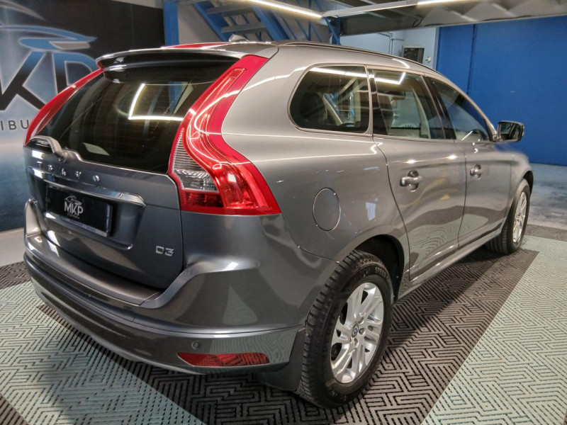 Photo 6 de l'offre de VOLVO XC60 2.0  D3 150 Momentum BVM à 18990€ chez MKP Distribution
