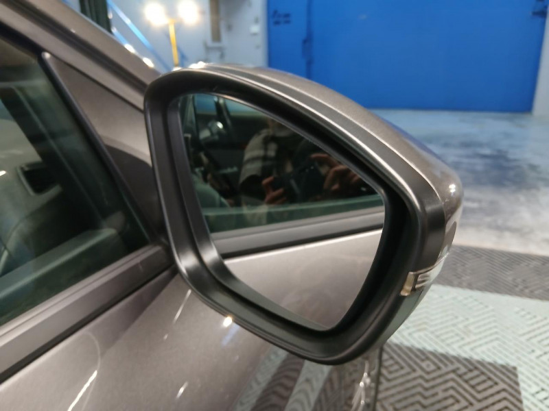 Photo 38 de l'offre de PEUGEOT 208 1.5 BlueHDi 100 Allure BVM6 à 13990€ chez MKP Distribution