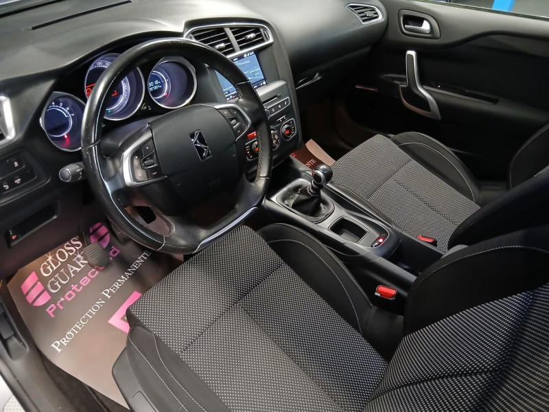 Photo 9 de l'offre de DS DS4 EXECUTIVE 1.6 BlueHDi 115 So Chic  BVM6 à 11490€ chez MKP Distribution