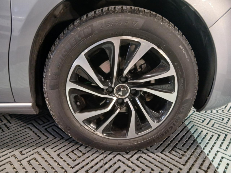 Photo 40 de l'offre de DS DS4 EXECUTIVE 1.6 BlueHDi 115 So Chic  BVM6 à 11490€ chez MKP Distribution