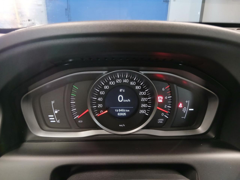Photo 18 de l'offre de VOLVO XC60 2.0  D3 150 Momentum BVM à 18990€ chez MKP Distribution