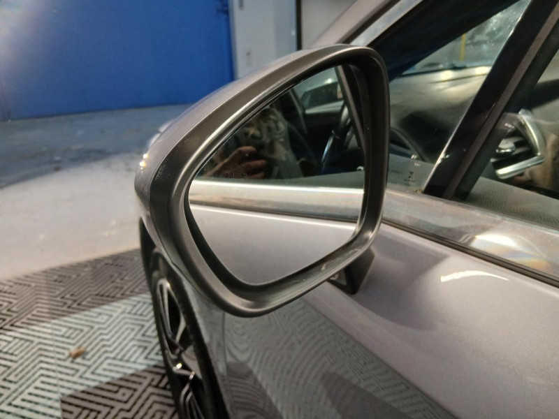 Photo 35 de l'offre de DS DS4 EXECUTIVE 1.6 BlueHDi 115 So Chic  BVM6 à 11490€ chez MKP Distribution