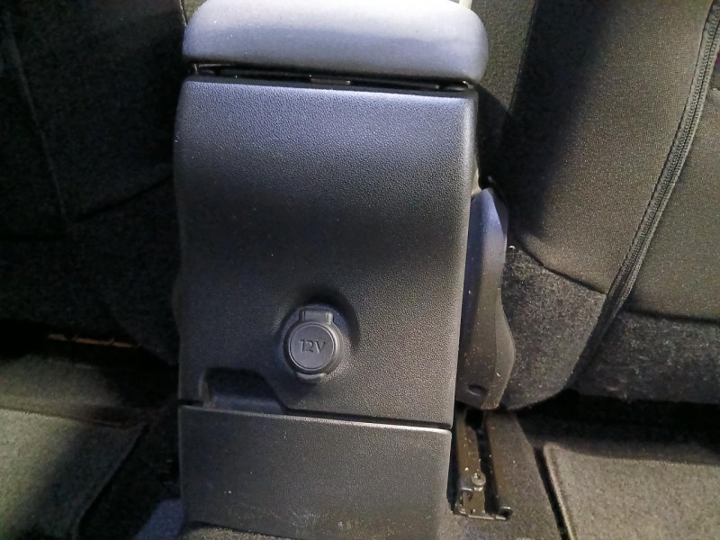 Photo 30 de l'offre de DS DS4 EXECUTIVE 1.6 BlueHDi 115 So Chic  BVM6 à 11490€ chez MKP Distribution