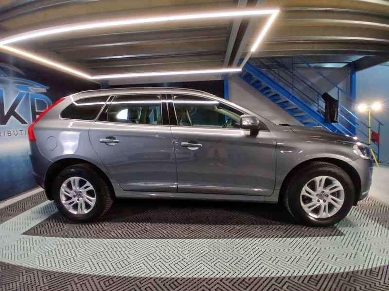 Photo 5 de l'offre de VOLVO XC60 2.0  D3 150 Momentum BVM à 18990€ chez MKP Distribution