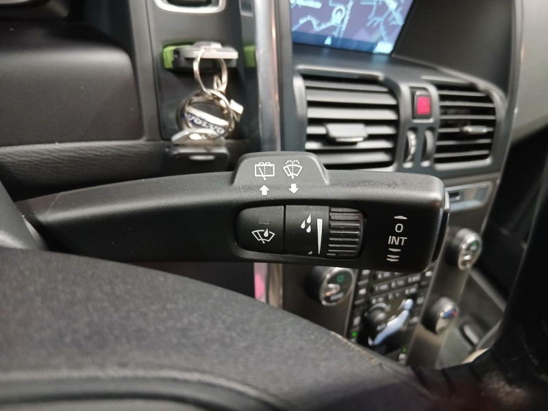 Photo 23 de l'offre de VOLVO XC60 2.0  D3 150 Momentum BVM à 18990€ chez MKP Distribution