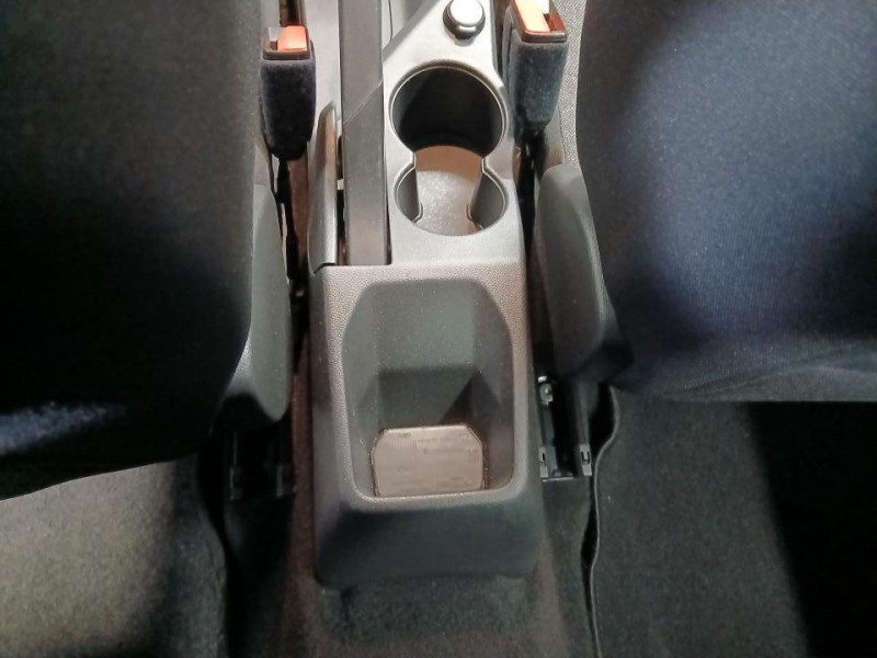 Photo 31 de l'offre de PEUGEOT 208 1.5 BlueHDi 100 Allure BVM6 à 13990€ chez MKP Distribution