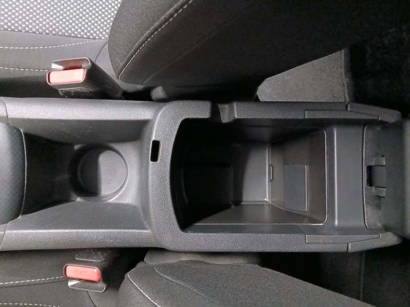 Photo 29 de l'offre de DS DS4 EXECUTIVE 1.6 BlueHDi 115 So Chic  BVM6 à 11490€ chez MKP Distribution