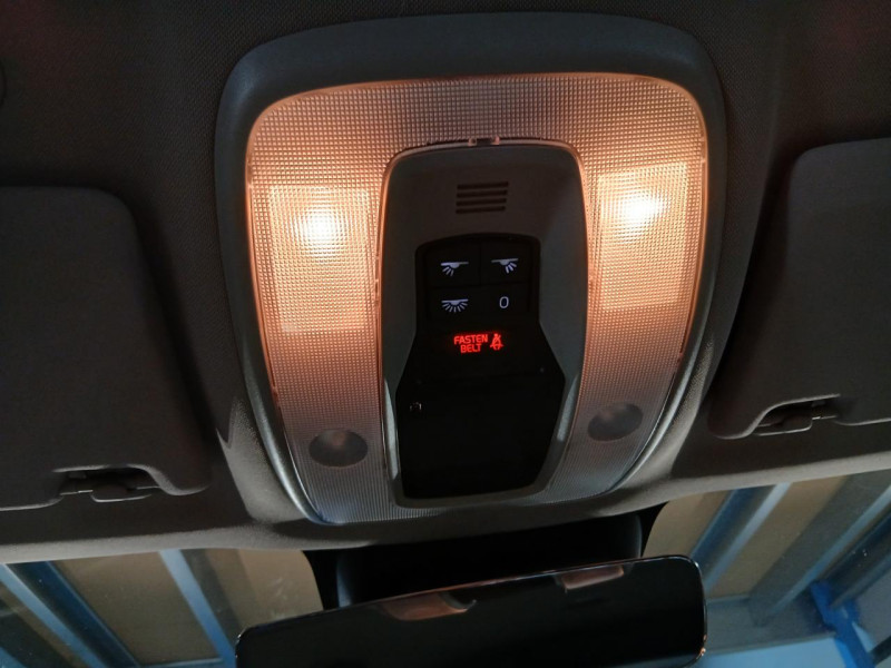 Photo 30 de l'offre de VOLVO XC60 2.0  D3 150 Momentum BVM à 18990€ chez MKP Distribution