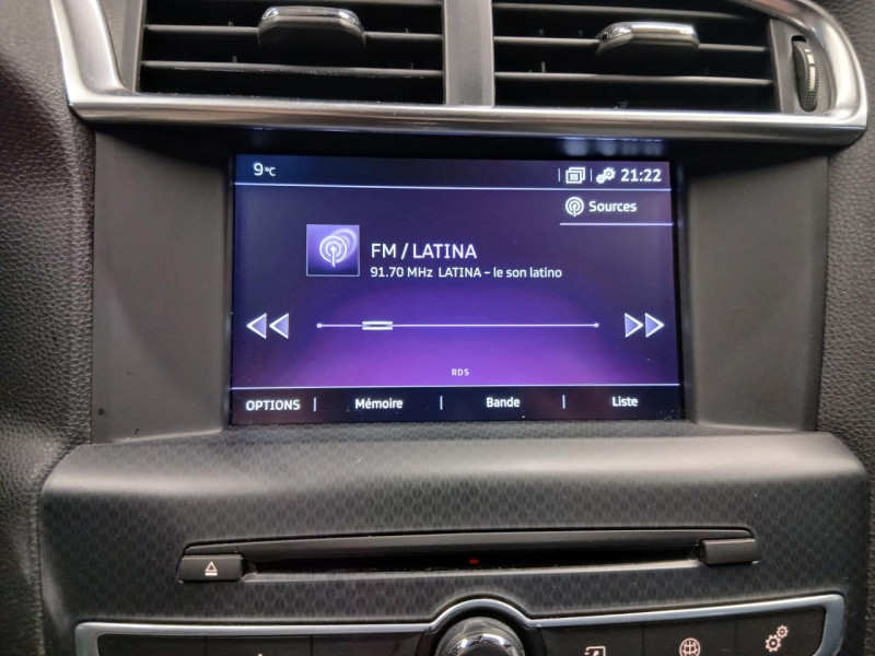 Photo 24 de l'offre de DS DS4 EXECUTIVE 1.6 BlueHDi 115 So Chic  BVM6 à 11490€ chez MKP Distribution