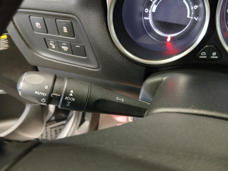 Photo 20 de l'offre de DS DS4 EXECUTIVE 1.6 BlueHDi 115 So Chic  BVM6 à 11490€ chez MKP Distribution