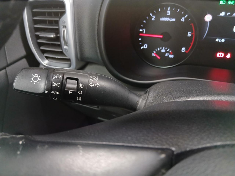 Photo 21 de l'offre de KIA SPORTAGE 2.0 CRDi 136 AWD Pack Premium à 17990€ chez MKP Distribution