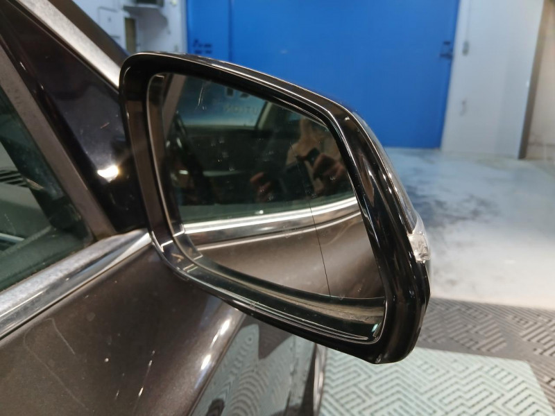 Photo 48 de l'offre de BMW SERIE 5 GRAN TURISMO  520da 2.0 163 F07 LCI Luxury  BVA à 23990€ chez MKP Distribution