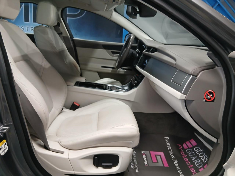 Photo 12 de l'offre de JAGUAR XF  2.0 D 180 Prestige BVA  à 15990€ chez MKP Distribution