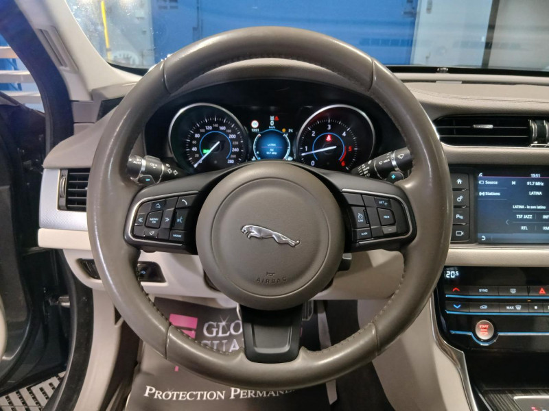 Photo 18 de l'offre de JAGUAR XF  2.0 D 180 Prestige BVA  à 15990€ chez MKP Distribution