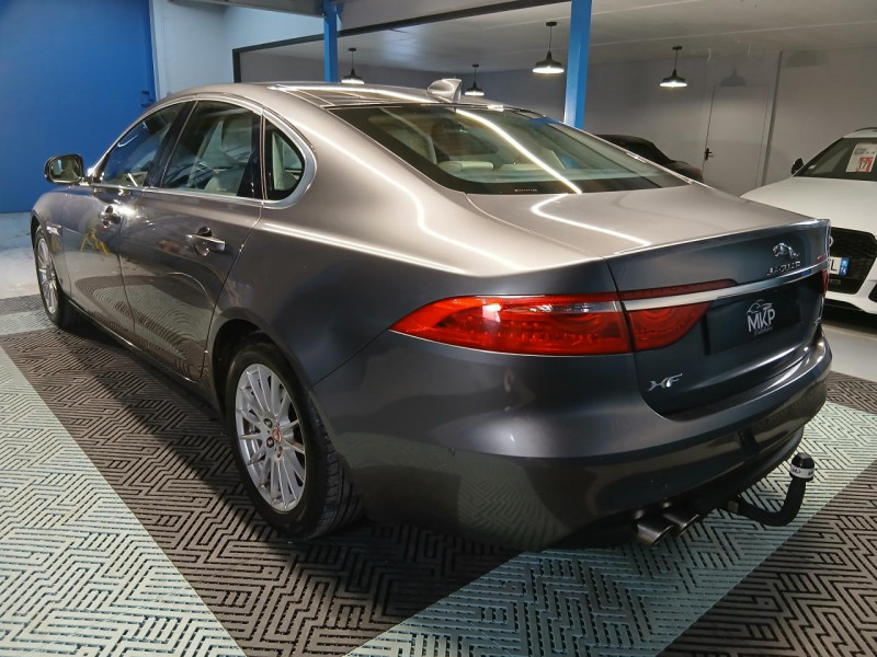Photo 3 de l'offre de JAGUAR XF  2.0 D 180 Prestige BVA  à 15990€ chez MKP Distribution